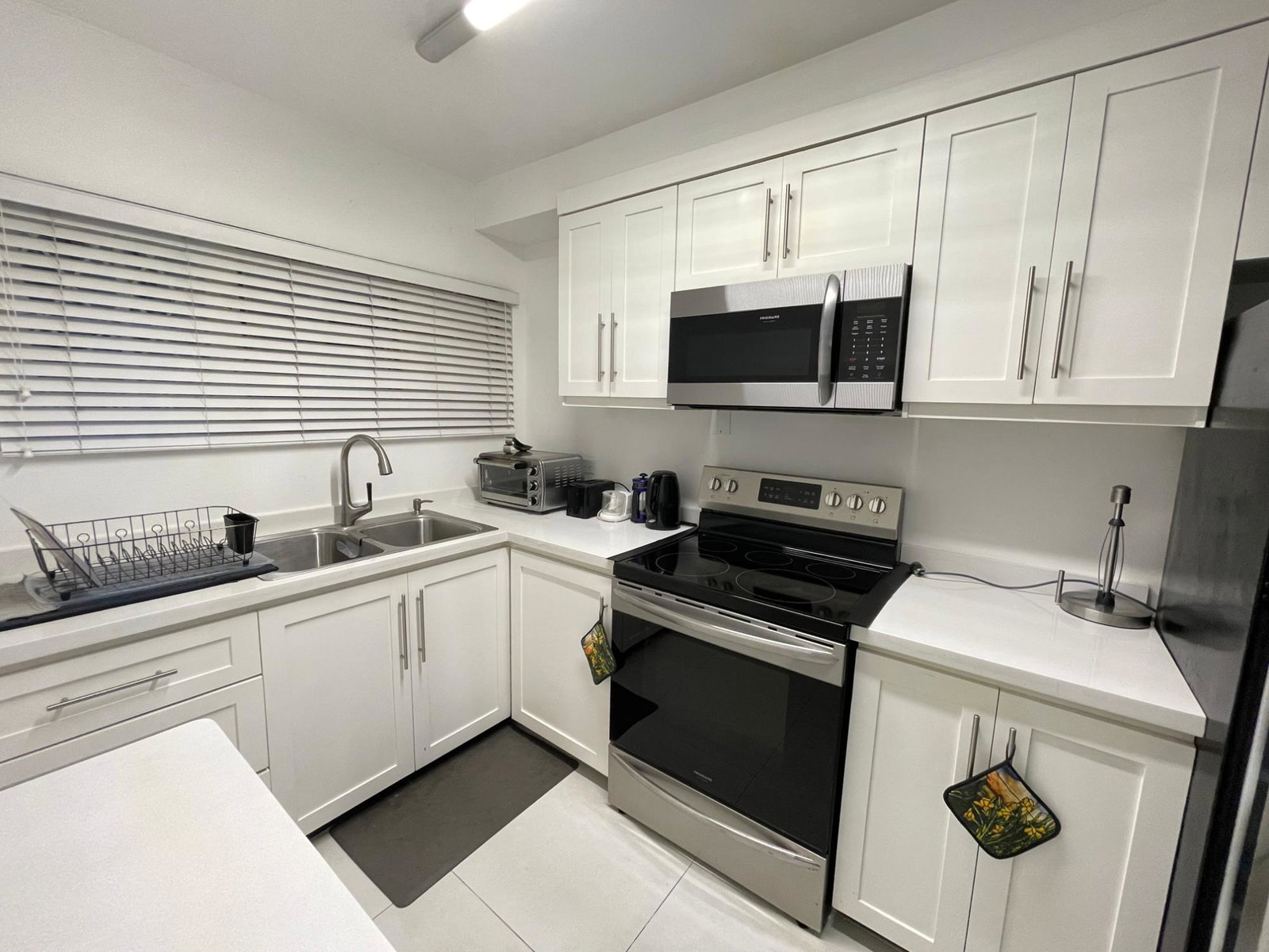 Seventh image of 29- Manor Park Drive in Kingston 8, St. Andrew, Jamaica - property is For Rent