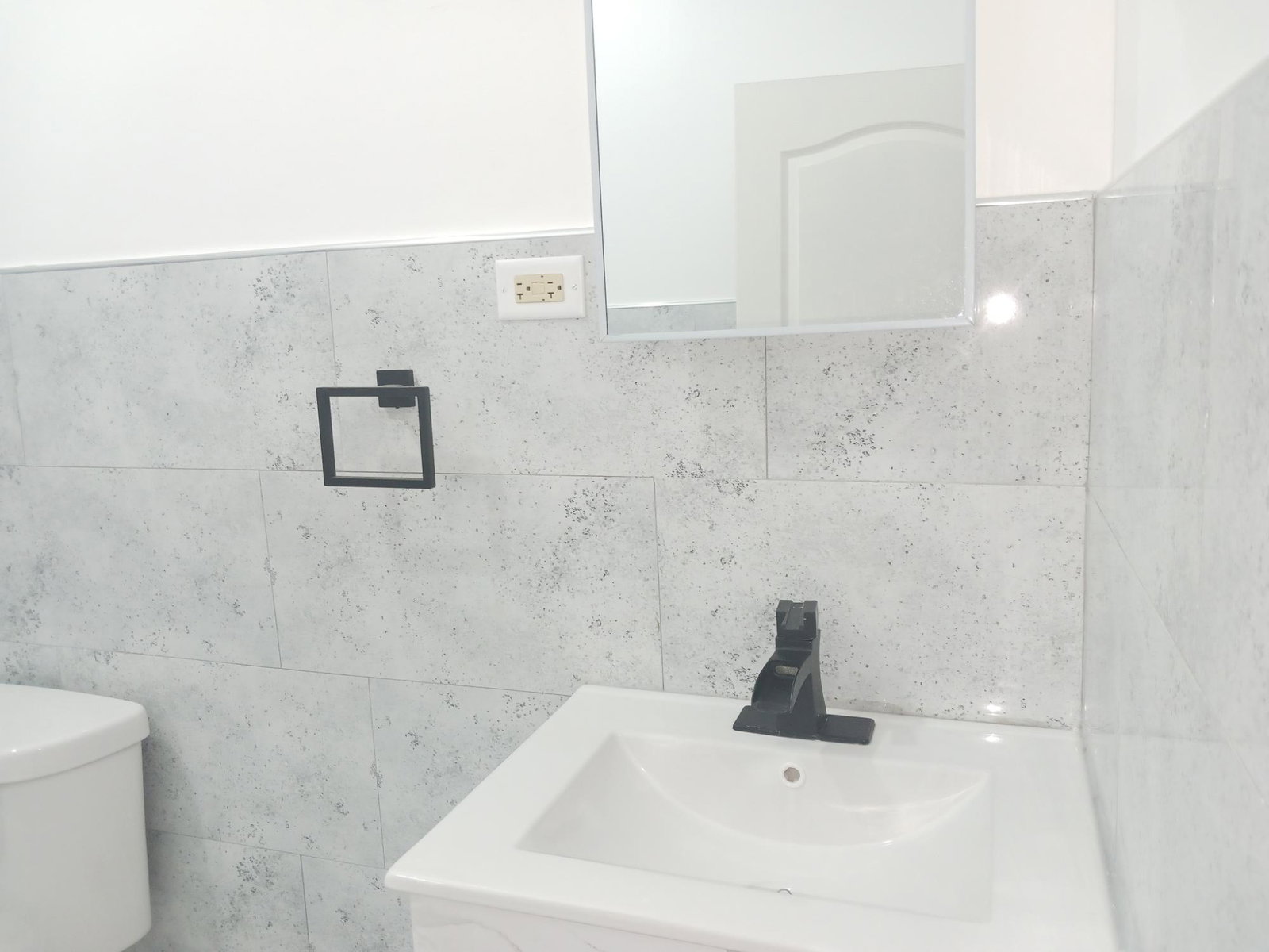 Tenth image of Unit#2-84 Carnival Close in Greater Portmore, St. Catherine, Jamaica - property is For Rent