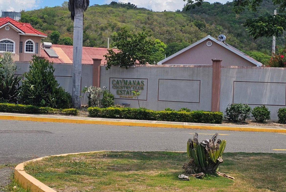 Twenty-Third image of B99 Caymanas Country Club Est in Caymanas Estates, St. Catherine, Jamaica - property is For Rent