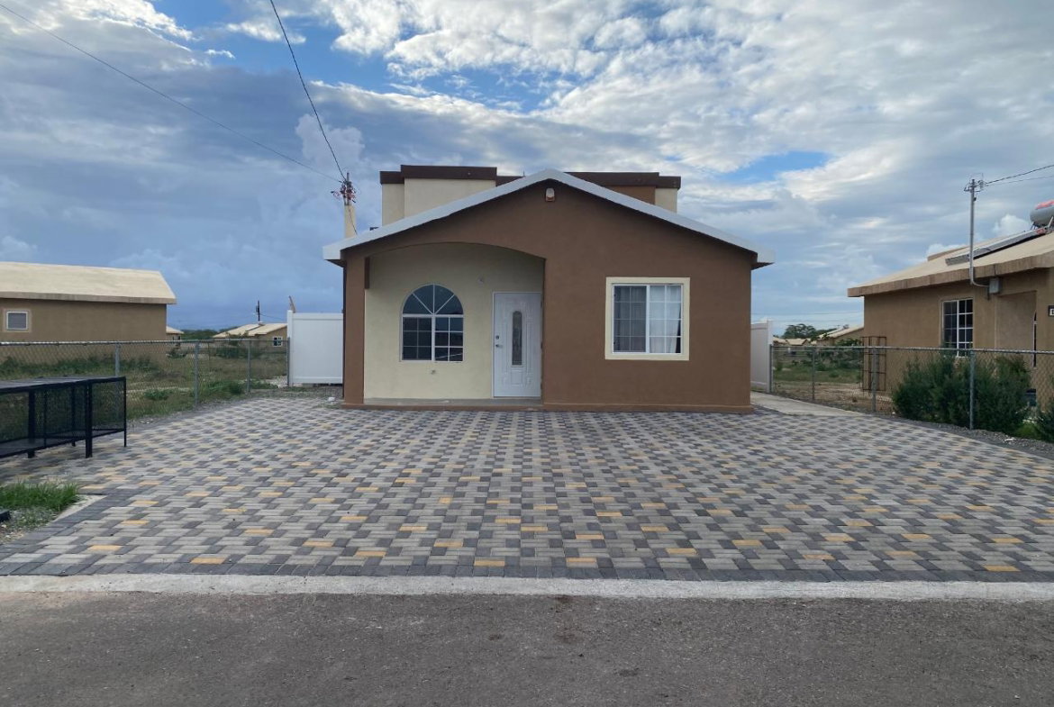 Second image of 3-1282 Phoenix Park Village in Greater Portmore, St. Catherine, Jamaica - property is For Rent