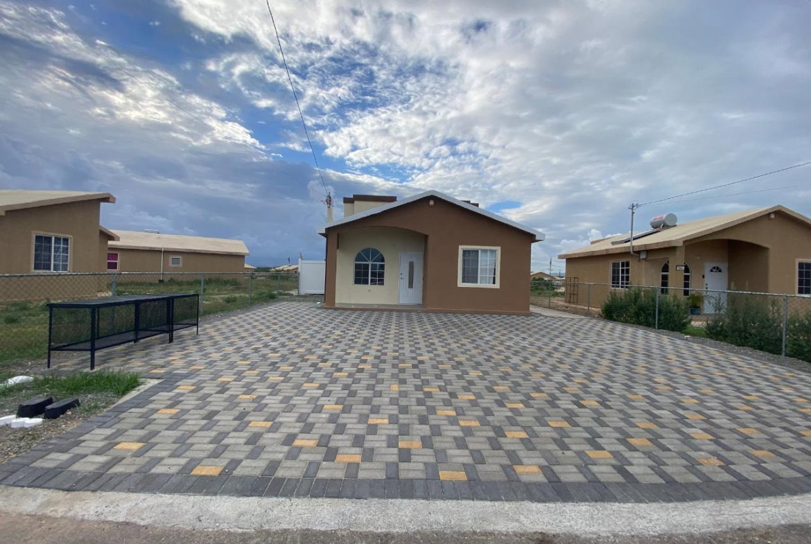 Twelfth image of 3-1282 Phoenix Park Village in Greater Portmore, St. Catherine, Jamaica - property is For Rent