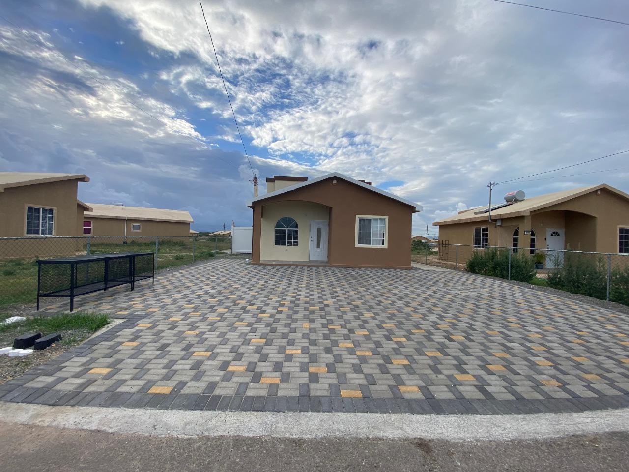 Twelfth image of 3-1282 Phoenix Park Village in Greater Portmore, St. Catherine, Jamaica - property is For Rent