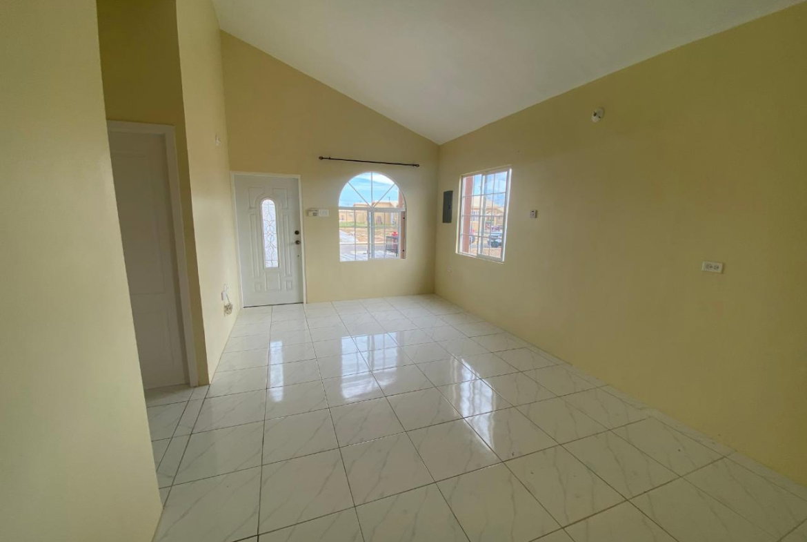 Fourth image of 3-1282 Phoenix Park Village in Greater Portmore, St. Catherine, Jamaica - property is For Rent