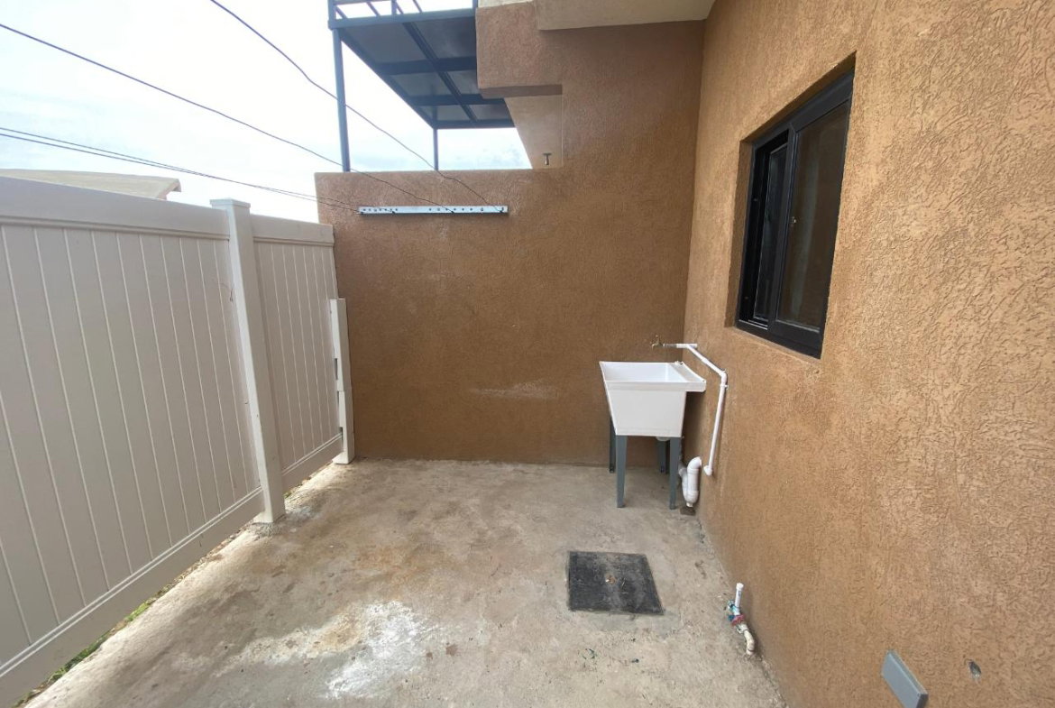 Sixth image of 3-1282 Phoenix Park Village in Greater Portmore, St. Catherine, Jamaica - property is For Rent