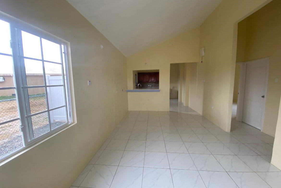 Seventh image of 3-1282 Phoenix Park Village in Greater Portmore, St. Catherine, Jamaica - property is For Rent