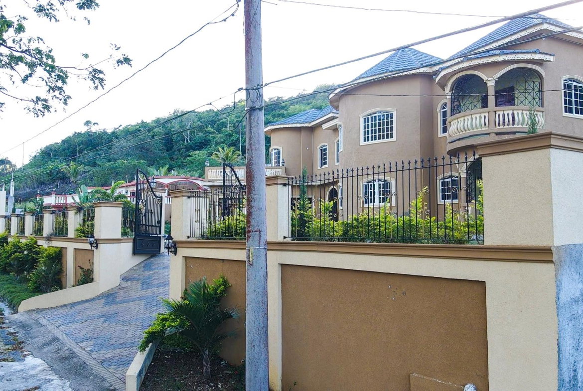 Ninth image of 35b Welrik Gardens, Anchovy in Anchovy, St. James, Jamaica - property is For Rent