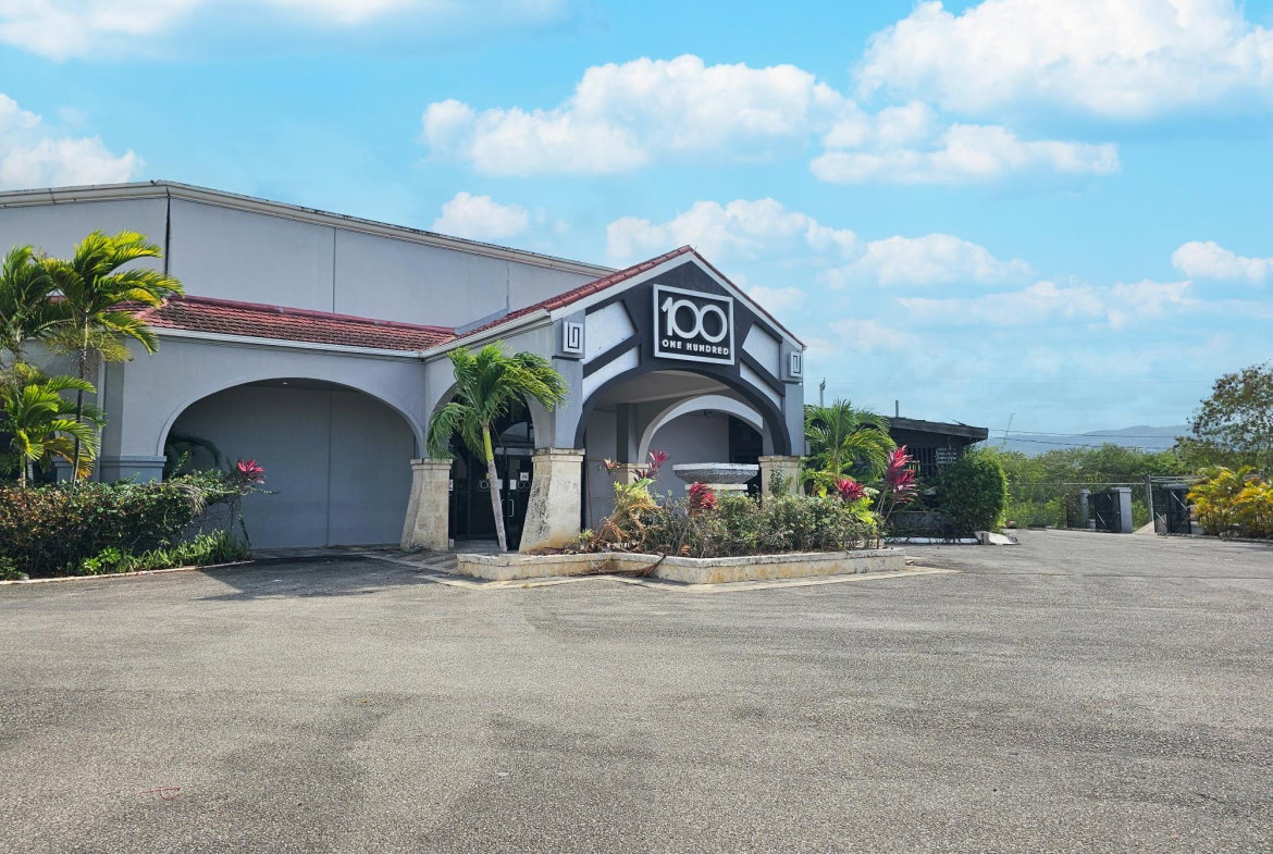 Third image of Catherine Hall in Catherine Hall, St. James, Jamaica - property is For Rent