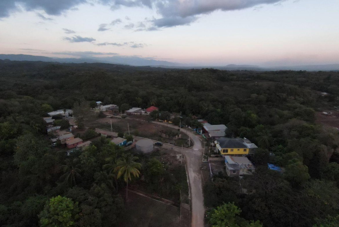 Eleventh image of Dark Hole- Kitson Town in KITSON TOWN, St. Catherine, Jamaica - property is For Sale