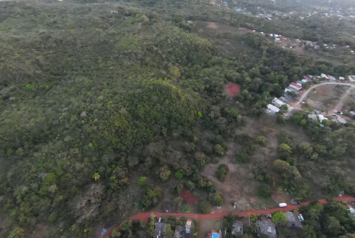 Nineteenth image of Dark Hole- Kitson Town in KITSON TOWN, St. Catherine, Jamaica - property is For Sale