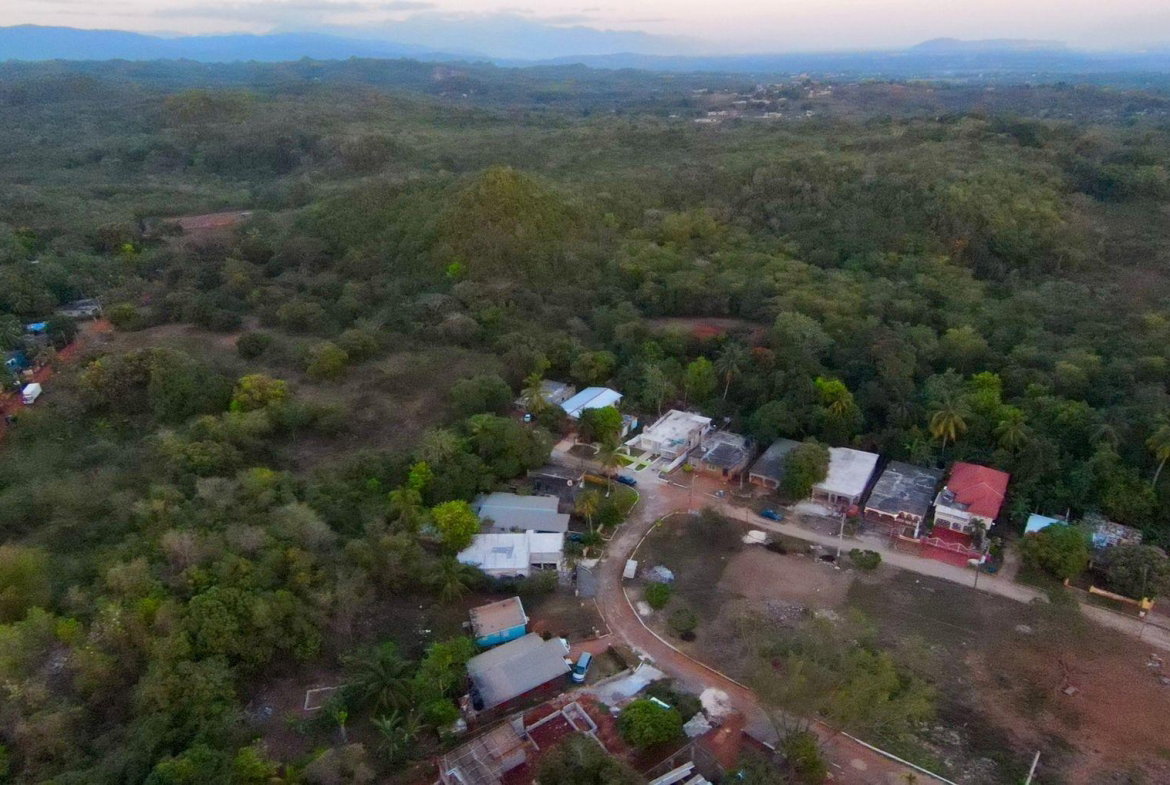 Twenty-Second image of Dark Hole- Kitson Town in KITSON TOWN, St. Catherine, Jamaica - property is For Sale