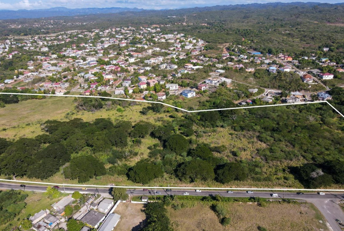 Seventh image of St. John's Road in Green Acres, St. Catherine, Jamaica - property is For Sale