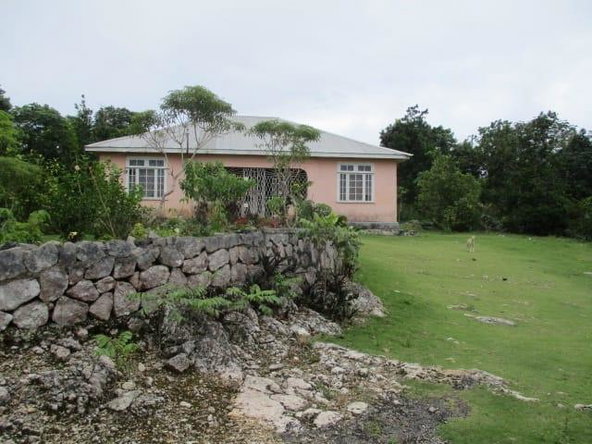 Fifth image of Spitzbergen in Walderston, Manchester, Jamaica - property is For Sale