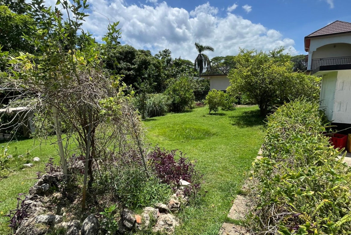 Twelfth image of 104 Park Lane in Ocho Rios, St. Ann, Jamaica - property is For Sale