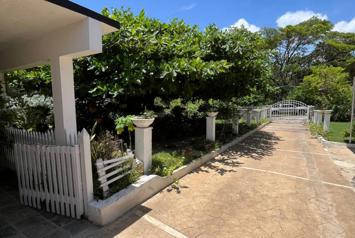 Third image of 104 Park Lane in Ocho Rios, St. Ann, Jamaica - property is For Sale