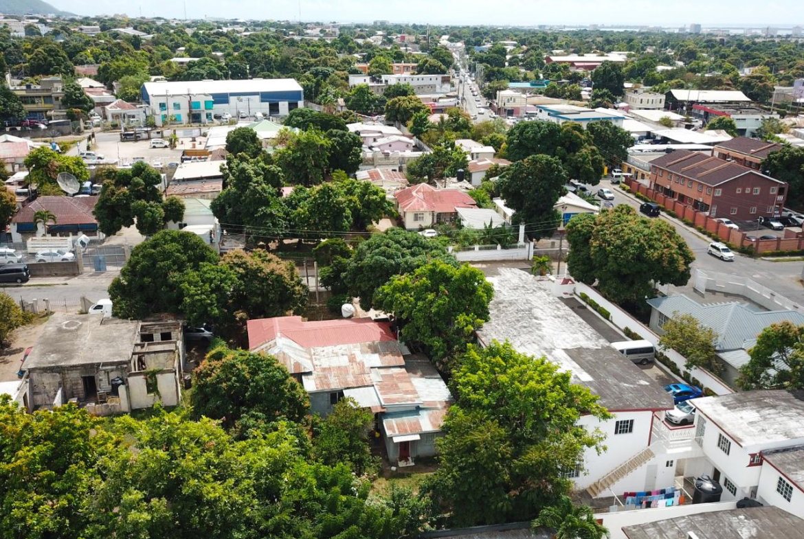 Third image of 17 Richmond Crescent in Kingston 10, St. Andrew, Jamaica - property is For Sale