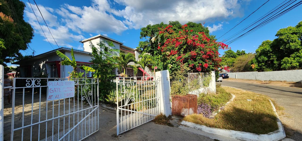 Eighteenth image of 14 Wakefield Crescent, Kings in Kingston 10, St. Andrew, Jamaica - property is For Rent