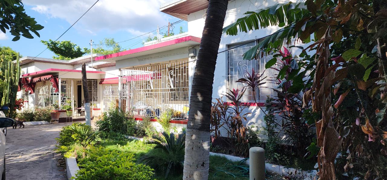 Fifth image of 14 Wakefield Crescent, Kings in Kingston 10, St. Andrew, Jamaica - property is For Rent