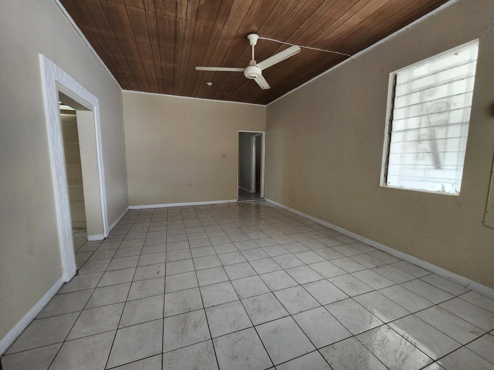 Ninth image of 14 Wakefield Crescent, Kings in Kingston 10, St. Andrew, Jamaica - property is For Rent