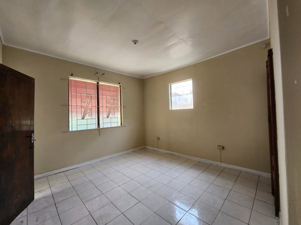 Tenth image of 14 Wakefield Crescent, Kings in Kingston 10, St. Andrew, Jamaica - property is For Rent