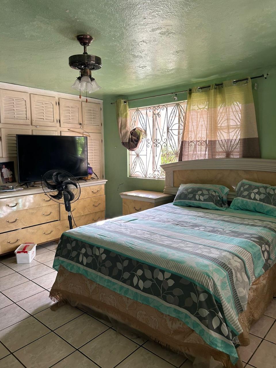 5-Bedroom-Family-Home-for-Sale-in-Ebonyvale-St.-Catherine Sixth image of 3 Mahagony Drive in Spanish Town, St. Catherine, Jamaica - property is For Sale