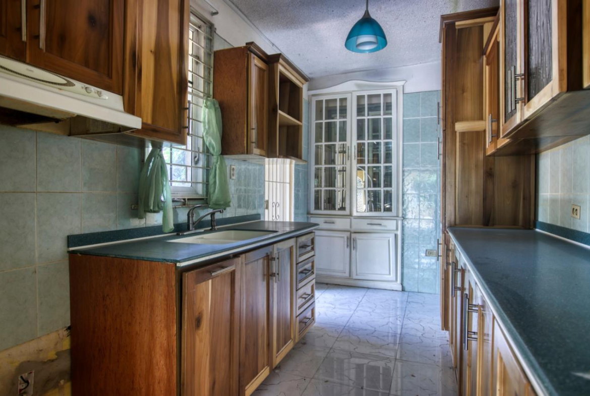 Tenth image of 11 Welwyn Avenue, Kingston 6 in Kingston 6, St. Andrew, Jamaica - property is For Sale