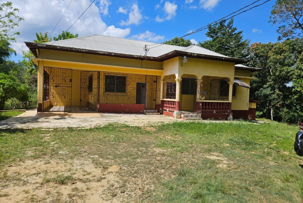 Second image of Part of Pepper, st Elizab in Pepper, St. Elizabeth, Jamaica - property is For Sale