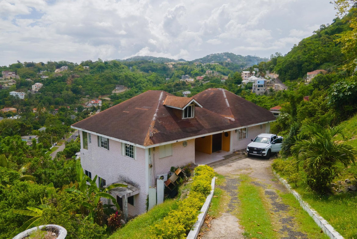 Fifth image of 3a Bridge Mount Heights in Kingston 8, St. Andrew, Jamaica - property is For Sale