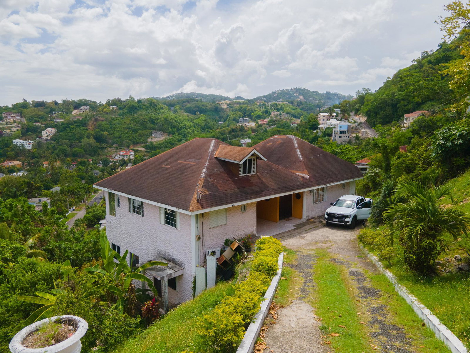 Fifth image of 3a Bridge Mount Heights in Kingston 8, St. Andrew, Jamaica - property is For Sale