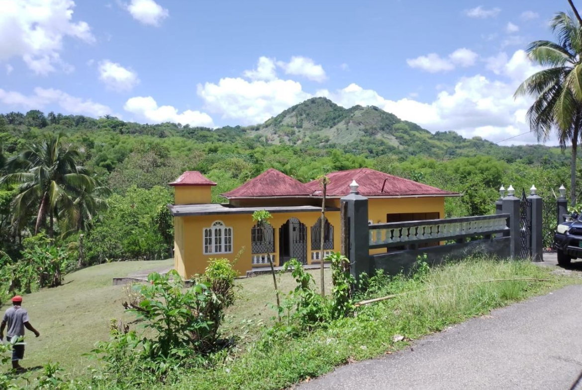 Second image of Lambs River in Lambs River, Westmoreland, Jamaica - property is For Sale