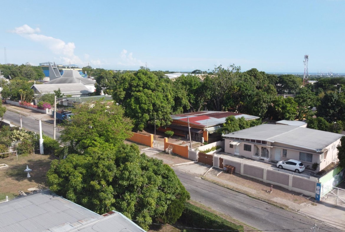 Seventeenth image of 36 Woodly Drive, Havendale in Kingston 19, St. Andrew, Jamaica - property is For Sale