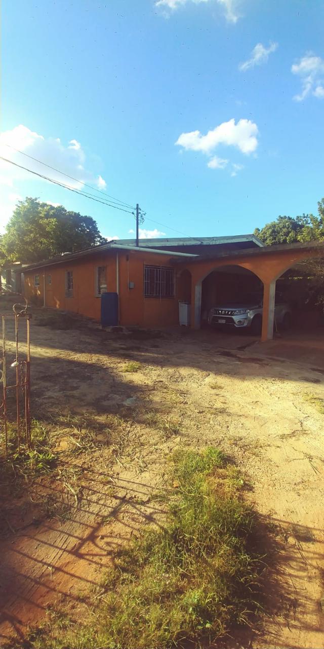 6-Bedroom-House-for-Sale-in-Barnstaple-Manchester-Jamaica Third image of Barnstaple- Manchester in Mandeville, Manchester, Jamaica - property is For Sale