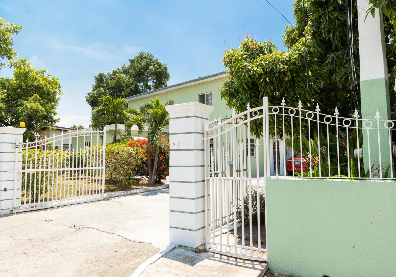First image of 5-1 Moreton Park Terrace in KINGSTON, Kingston, Jamaica - property is For Sale