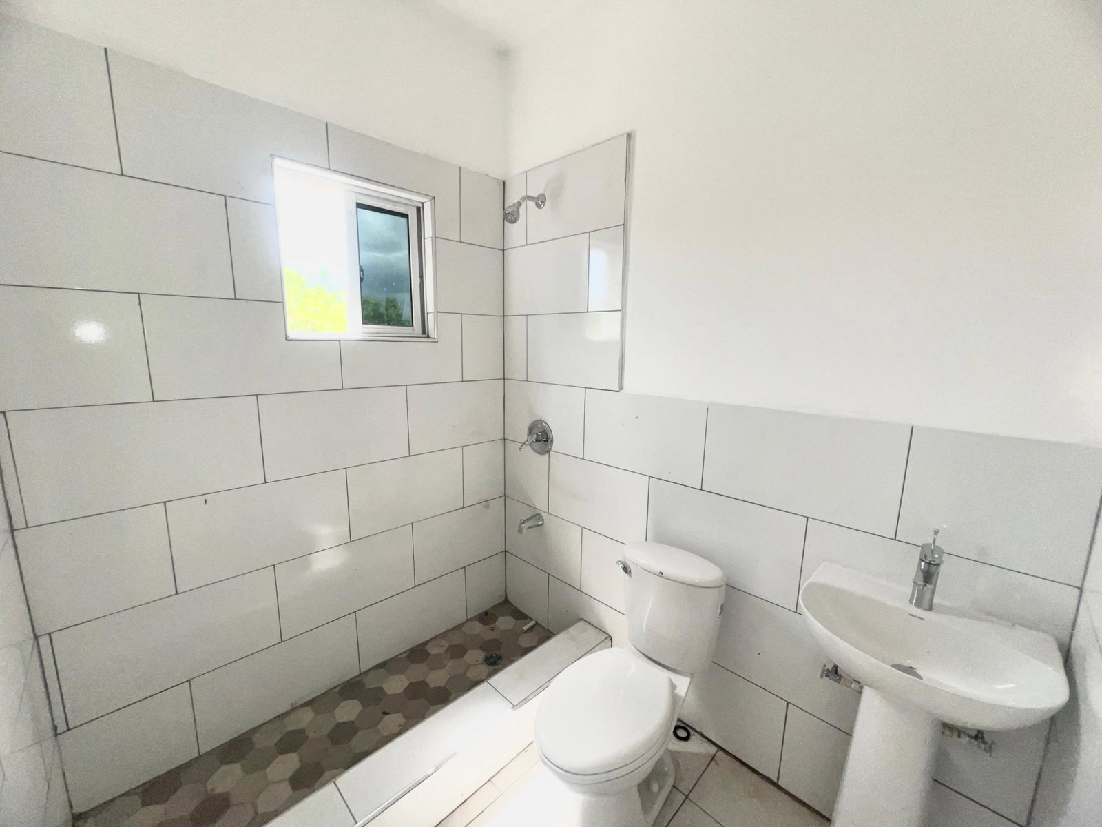 Seventh image of Apt 4-lot 22, 97 Bellevue Heights in Spanish Town, St. Catherine, Jamaica - property is For Sale