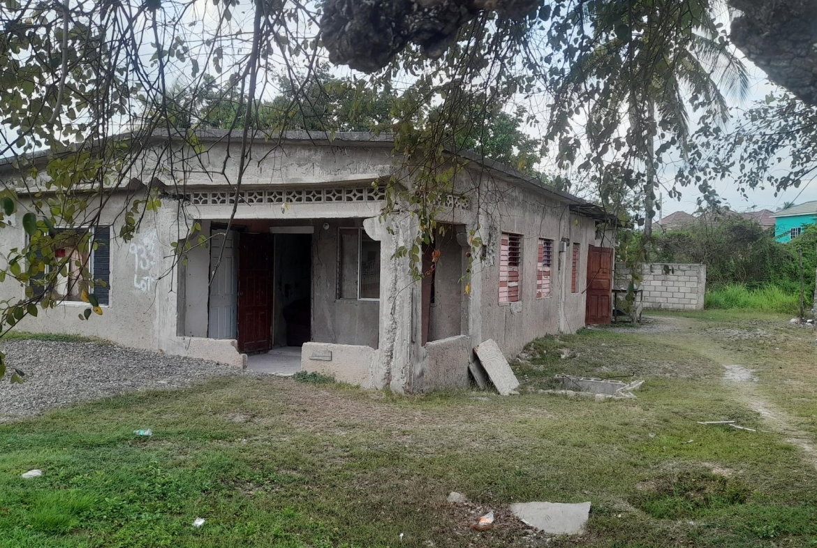 Second image of 10 Willowdene Thruway in Spanish Town, St. Catherine, Jamaica - property is For Sale