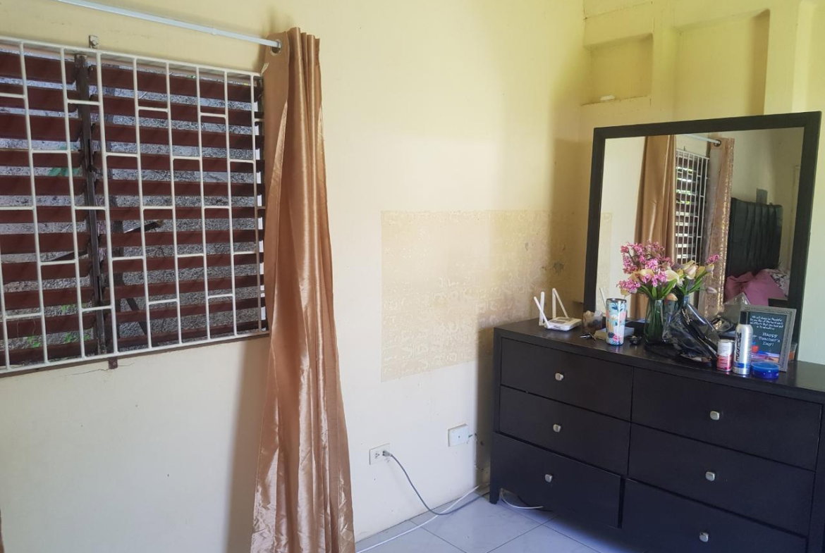 Third image of 713 2 East Sabina in Greater Portmore, St. Catherine, Jamaica - property is For Sale