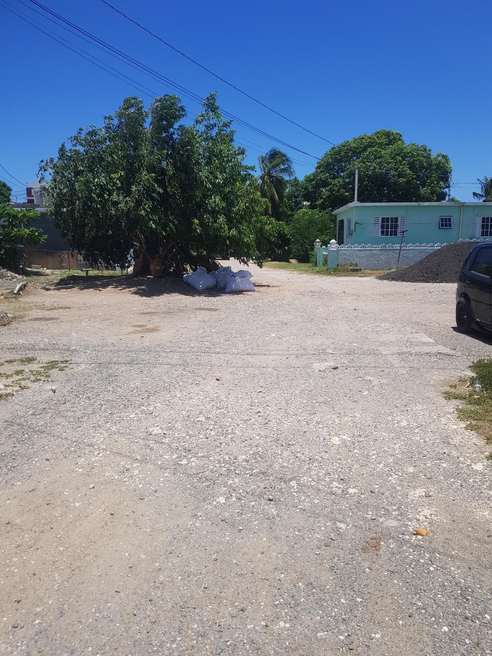 Seventh image of 713 2 East Sabina in Greater Portmore, St. Catherine, Jamaica - property is For Sale