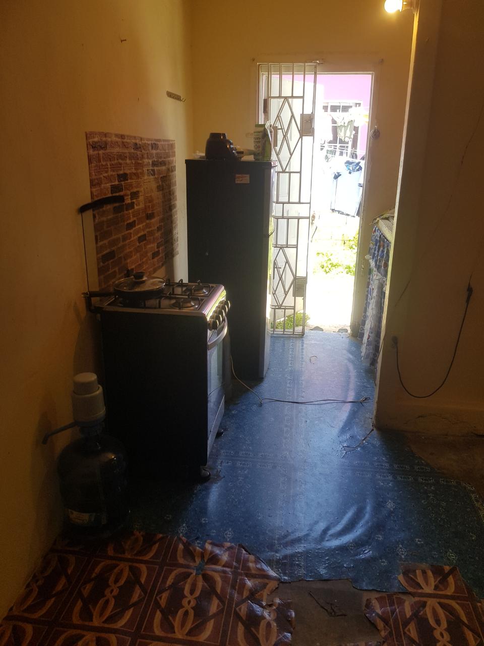 Ninth image of 713 2 East Sabina in Greater Portmore, St. Catherine, Jamaica - property is For Sale