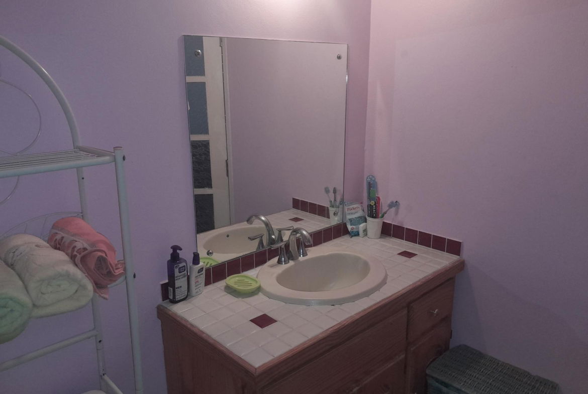 Thirteenth image of 450 South East 23rd Way in Greater Portmore, St. Catherine, Jamaica - property is For Sale