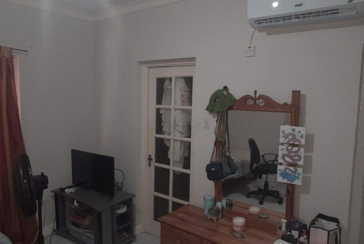 Nineteenth image of 450 South East 23rd Way in Greater Portmore, St. Catherine, Jamaica - property is For Sale