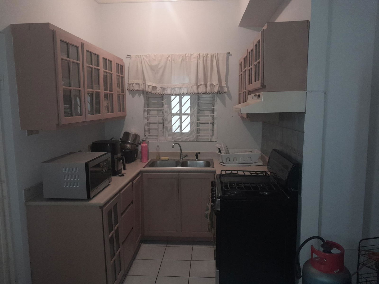 Fifth image of 450 South East 23rd Way in Greater Portmore, St. Catherine, Jamaica - property is For Sale