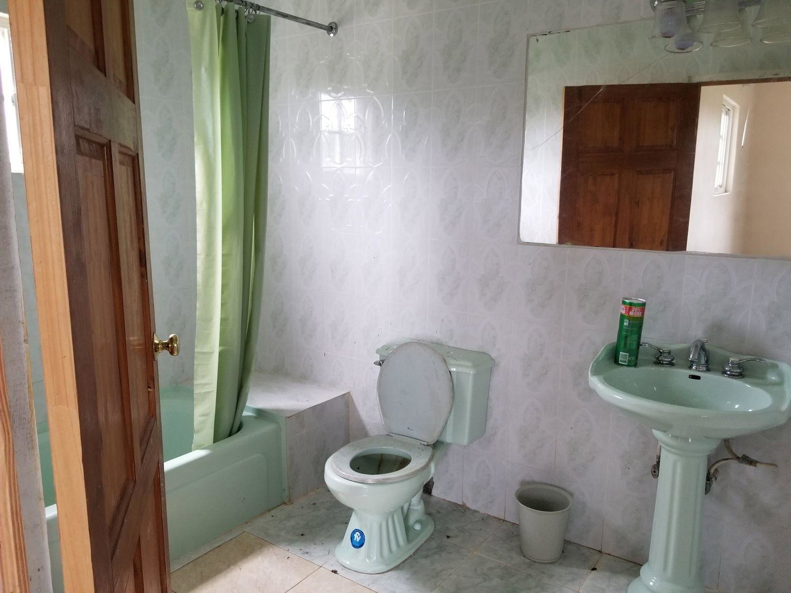 Architecturally-Designed-4-Storey-Home-for-Sale-in-Hopeton-Jamaica Twelfth image of Derrick Close, Hopeton me in Mandeville, Manchester, Jamaica - property is For Sale