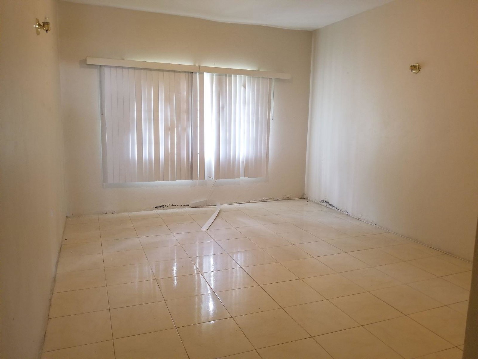Architecturally-Designed-4-Storey-Home-for-Sale-in-Hopeton-Jamaica Fourth image of Derrick Close, Hopeton me in Mandeville, Manchester, Jamaica - property is For Sale