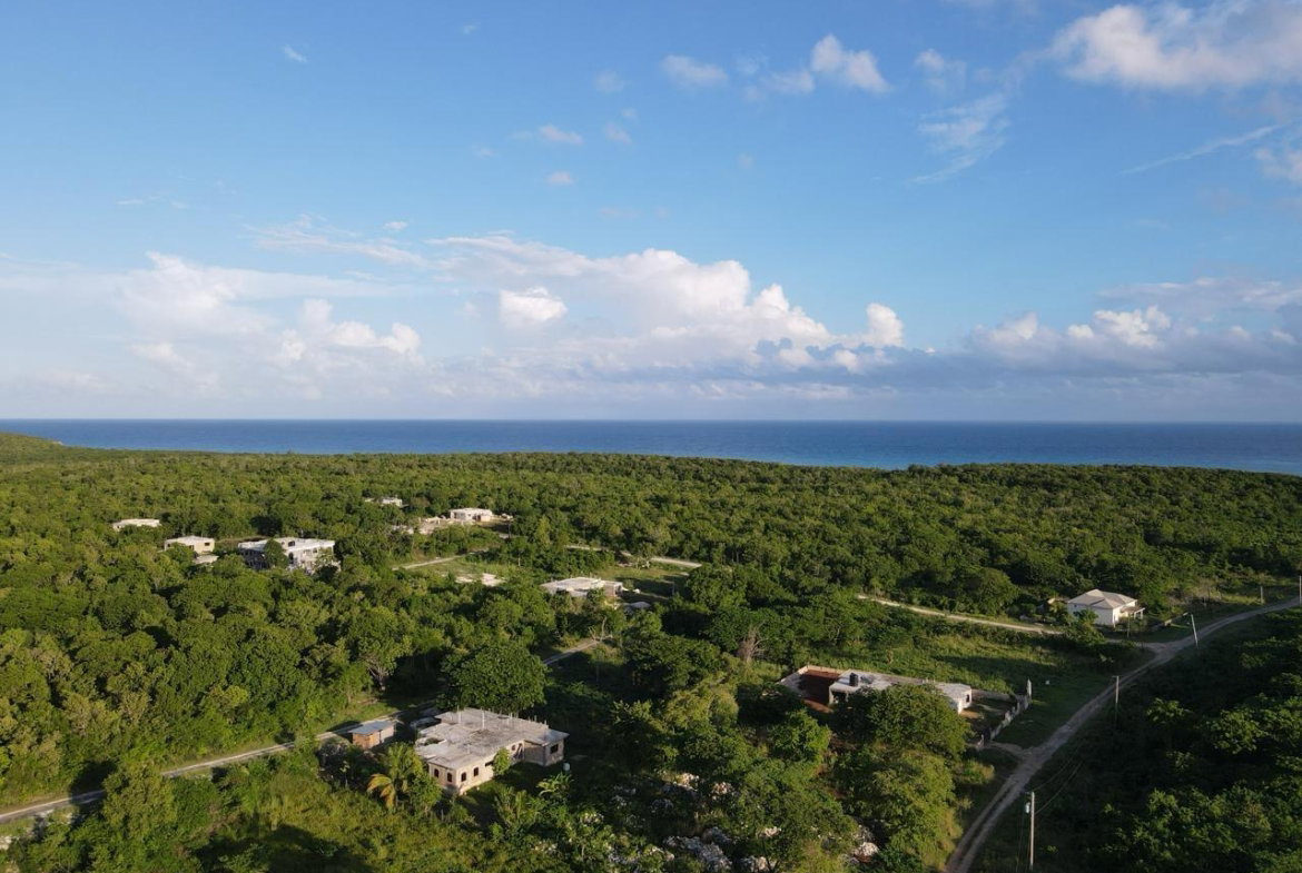 Eleventh image of 79-80 West Passion Fruit Avenue in Negril, Westmoreland, Jamaica - property is For Sale