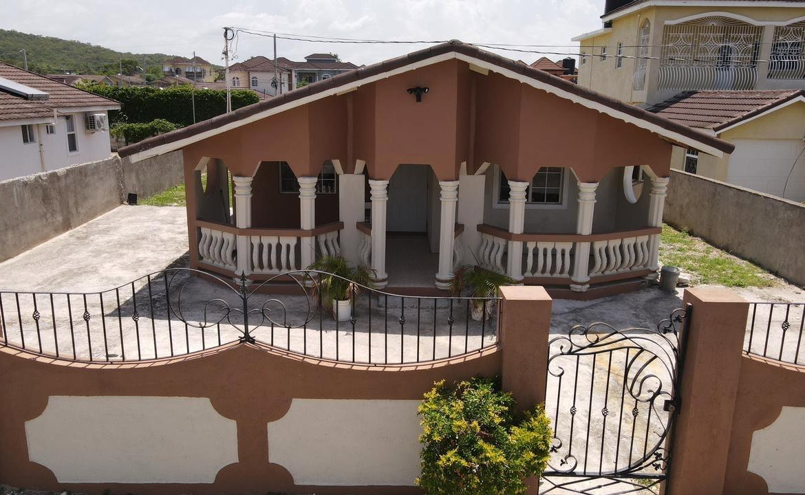 Third image of 561-6 Florence Hall Village in FLORENCE HALL VILLAGE, Trelawny, Jamaica - property is For Rent