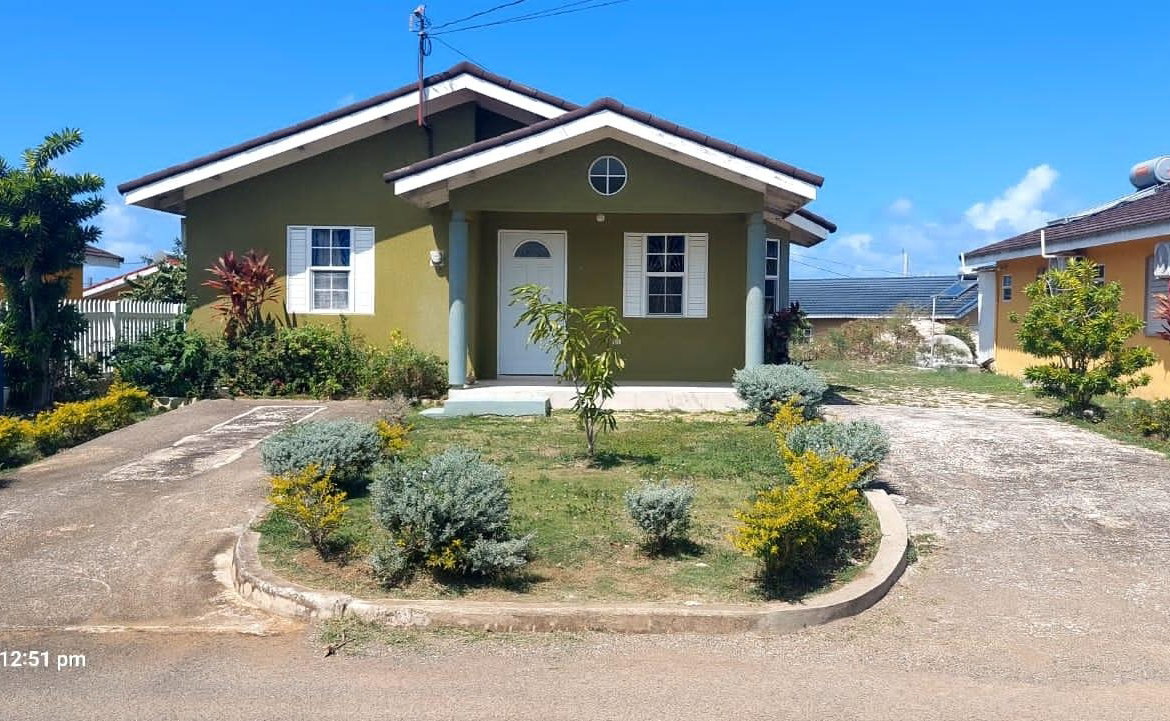 First image of 658 Stonebrook Vista, Florenc in FLORENCE HALL VILLAGE, Trelawny, Jamaica - property is For Rent