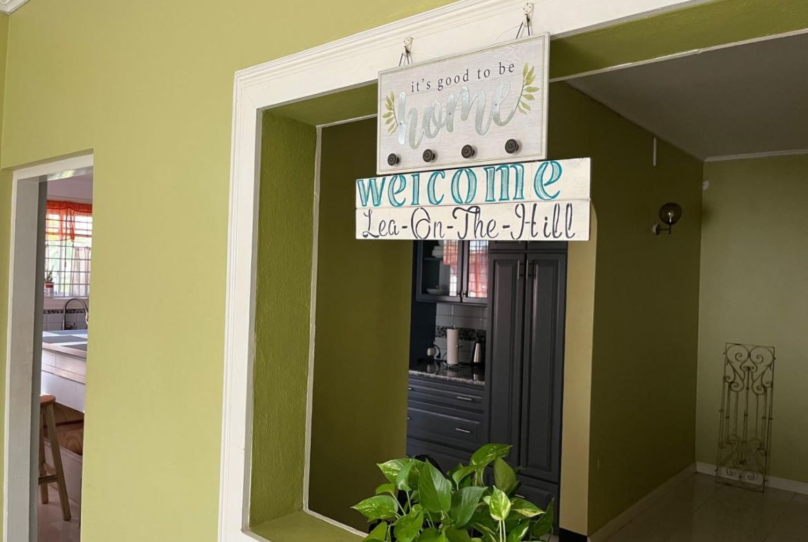 Sixteenth image of Leas Flats in Kingston 19, St. Andrew, Jamaica - property is For Rent