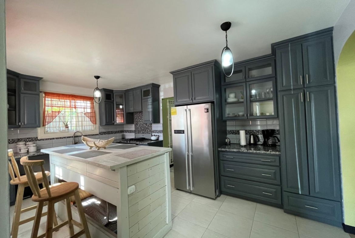 Eighteenth image of Leas Flats in Kingston 19, St. Andrew, Jamaica - property is For Rent