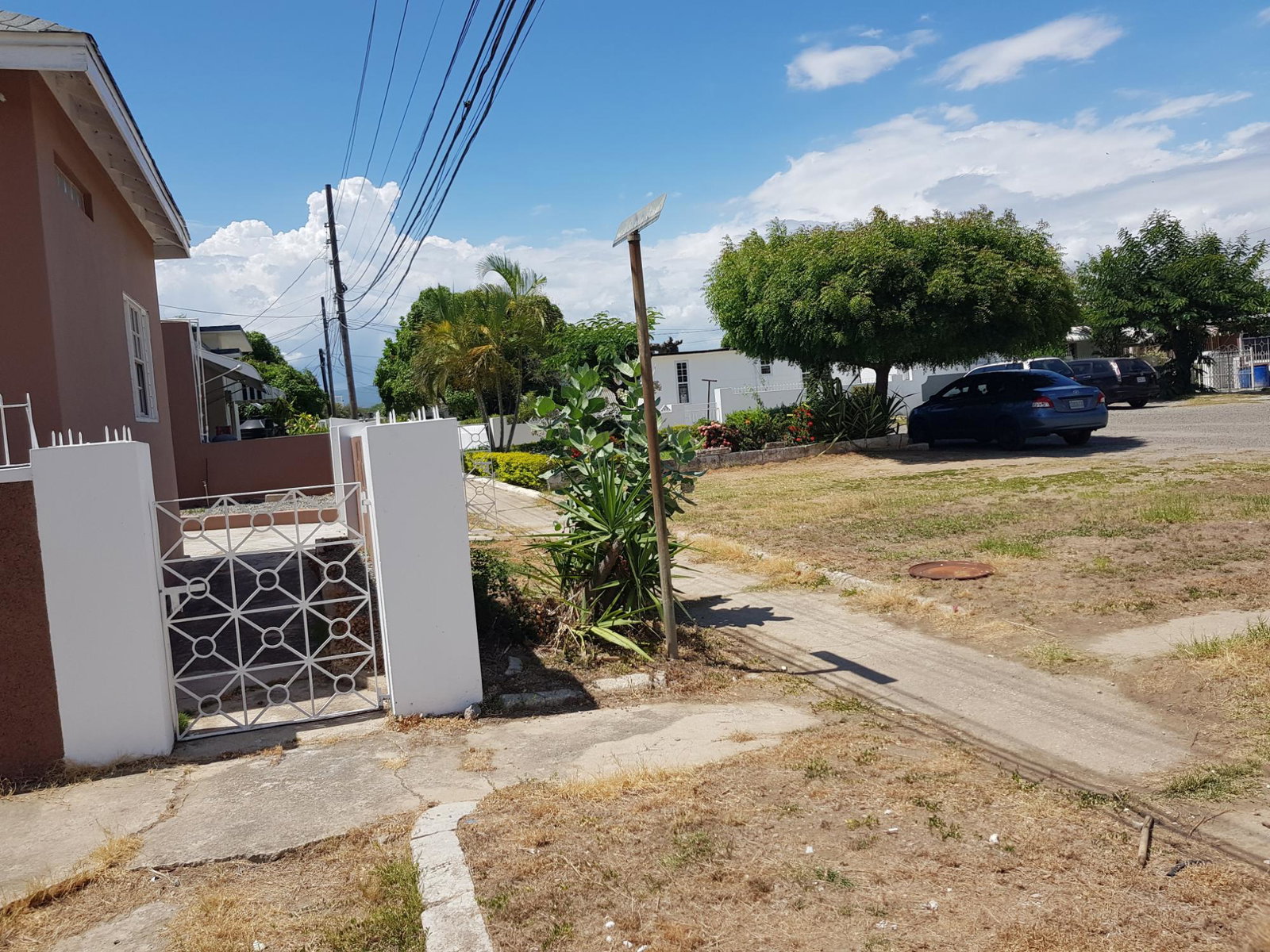 Beautiful-3-Bedroom-House-for-Sale-in-Braeton-New-Town-Portmore Fifth image of 306- Braeton New Town in Braeton Newtown, St. Catherine, Jamaica - property is For Sale