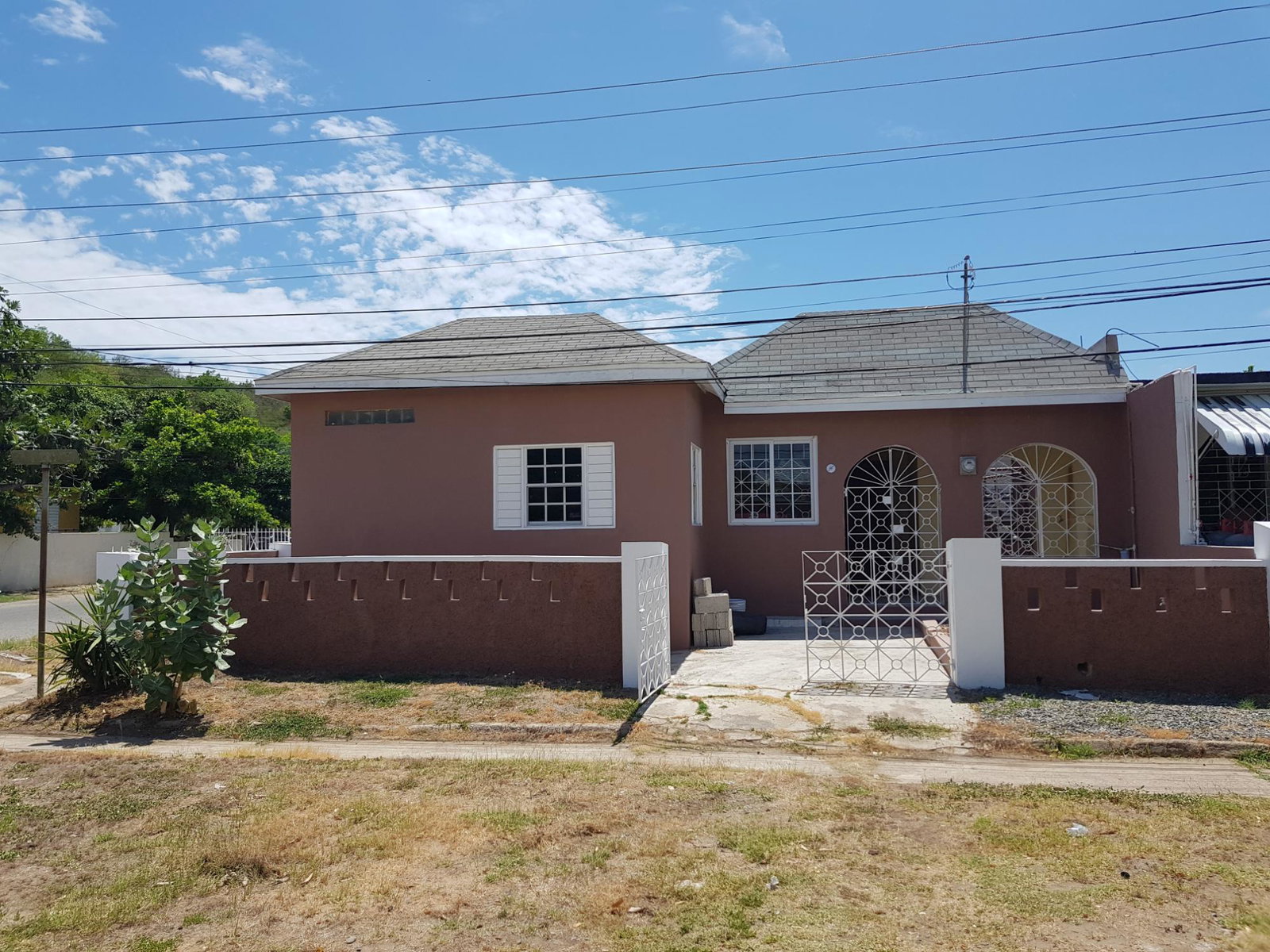Beautiful-3-Bedroom-House-for-Sale-in-Braeton-New-Town-Portmore Sixth image of 306- Braeton New Town in Braeton Newtown, St. Catherine, Jamaica - property is For Sale