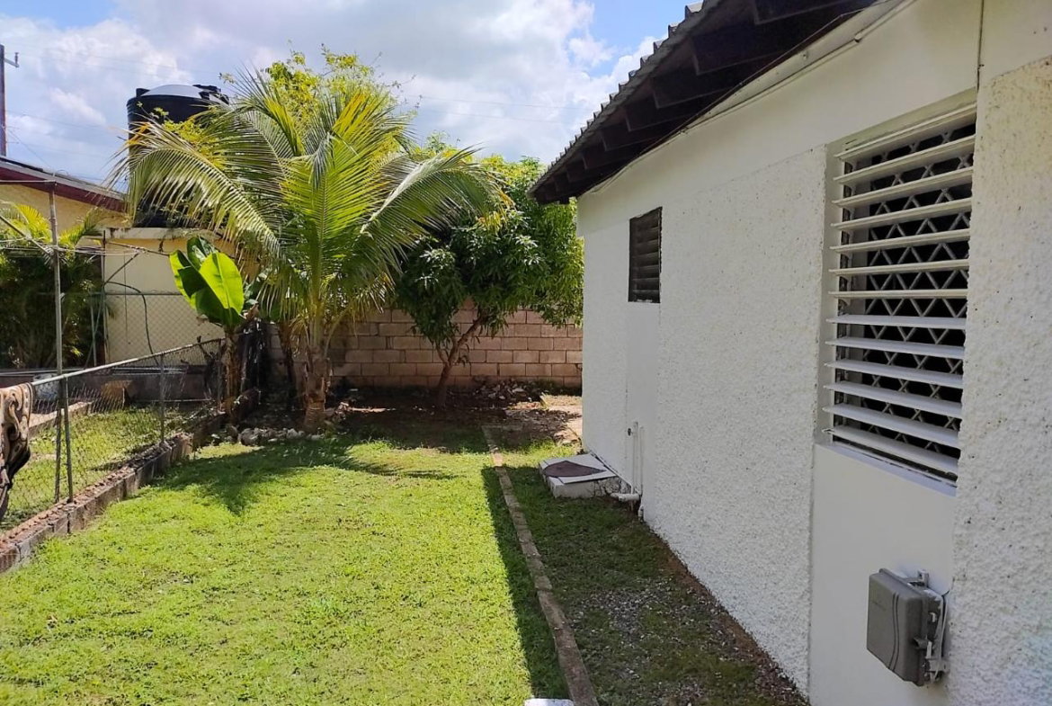 Nineteenth image of 18 Norcross Avenue in Kingston 19, St. Andrew, Jamaica - property is For Sale